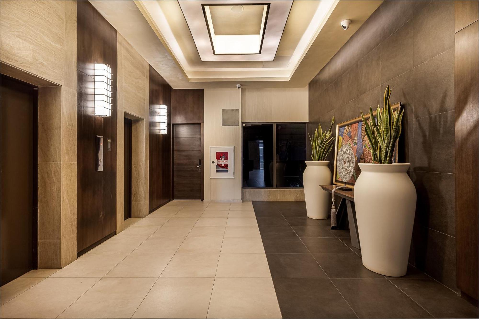 Royal Residences Lagos Exterior photo